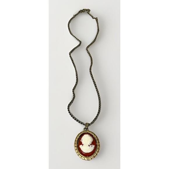 Vintage Cameo or Fleur De Lis REVERSIBLE Pendant Necklace Gold Tone - 28” - Picture 6 of 14